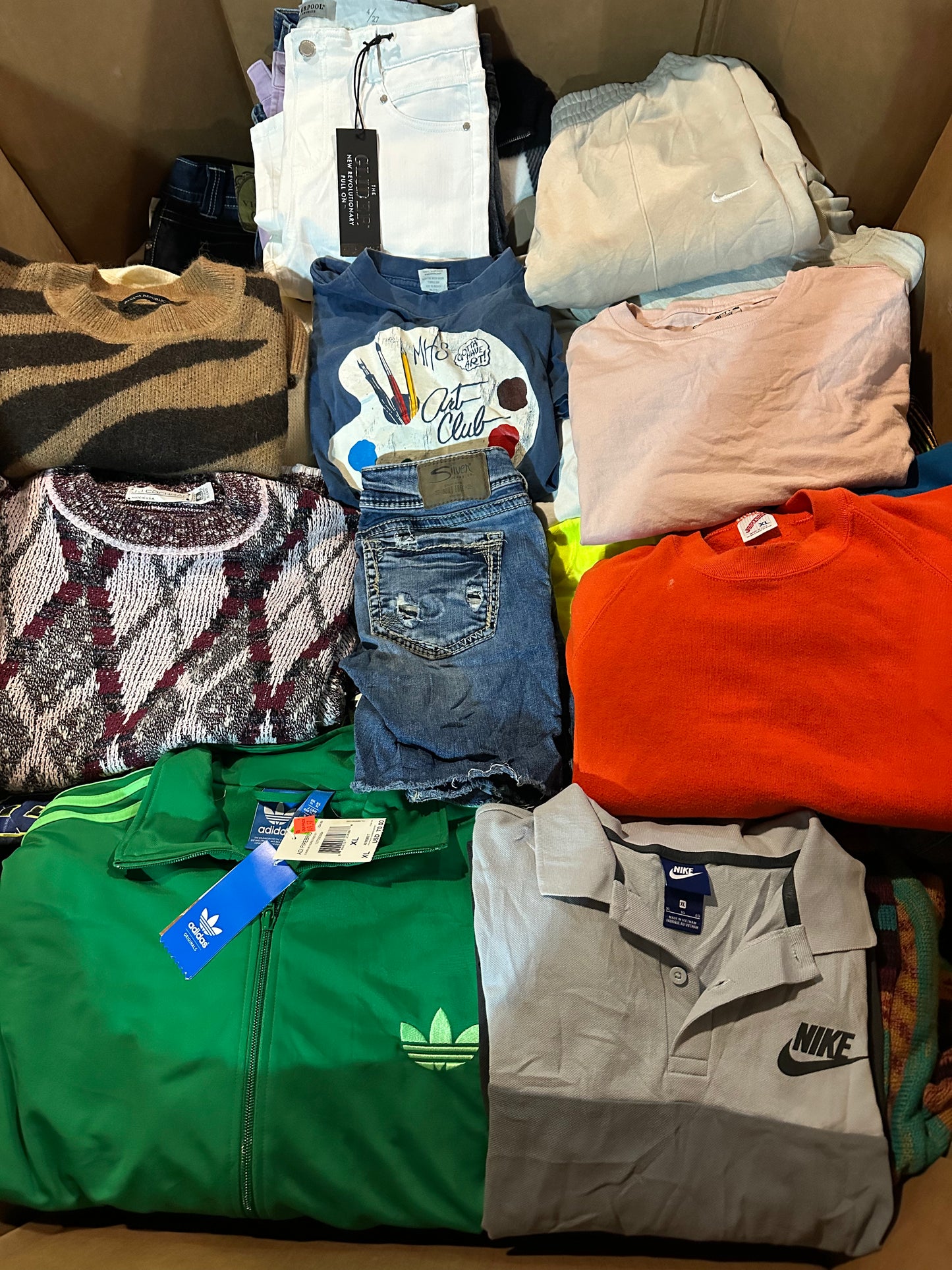 200 Pieces Premium eBay/Poshmark Reseller Wholesale Bundle